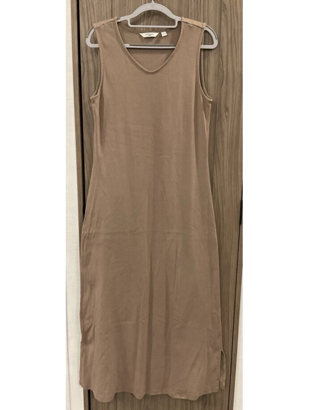 NWOT LIZ Claiborne New York Womens V Neck Sleeveless Tan Maxi Dress Size M